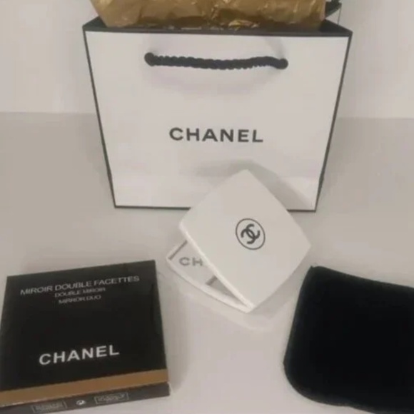 1 Chanel Mirror NIB - Picture 3 of 5